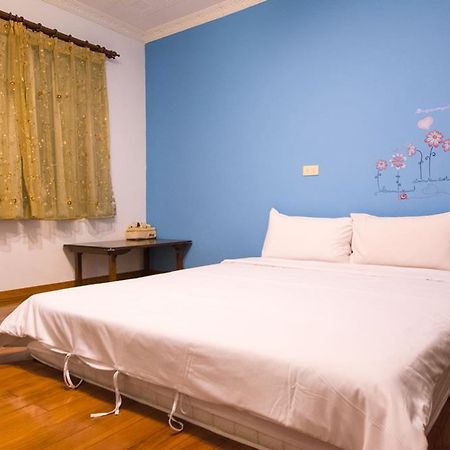 Dog House Bed and Breakfast T'ai-tung Buitenkant foto