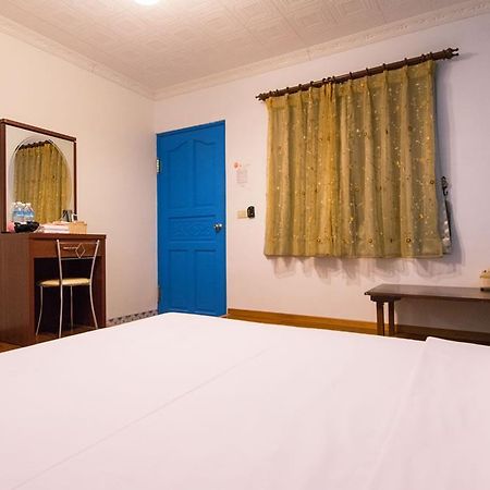 Dog House Bed and Breakfast T'ai-tung Buitenkant foto