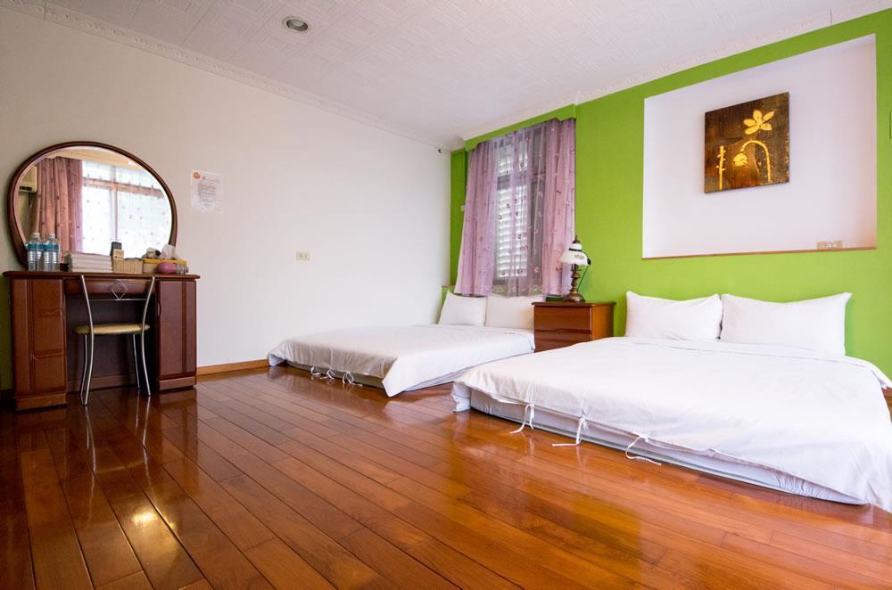 Dog House Bed and Breakfast T'ai-tung Buitenkant foto